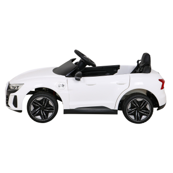 Audi RS E-Tron GT na akumulator Biały + Pilot + Napęd 4x4 + Radio MP3 + LED + EVA