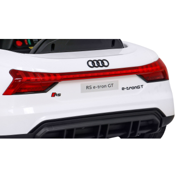 Audi RS E-Tron GT na akumulator Biały + Pilot + Napęd 4x4 + Radio MP3 + LED + EVA
