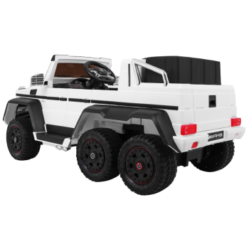 Auto Mercedes G63 6x6 MP4 dla dzieci Biały + 2 Pedały gazu + Regulacja siedzenia + MP4 + LED + Bagażnik + Kufer dla rodzica