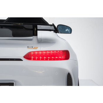 Mercedes-Benz GT R dla dzieci Lakier Biały + Napęd 4x4 + Nawiew powietrza + Pilot + EVA + MP3 LED