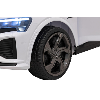 Pojazd Audi SQ8 Biały