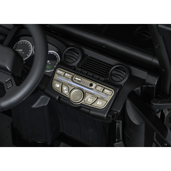 Pojazd Land Rover Defender 110 SVX Concept Czarny