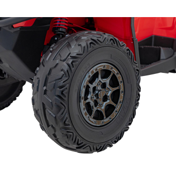 Quad Can Am Outlander ATV z Pilotem Czerwony